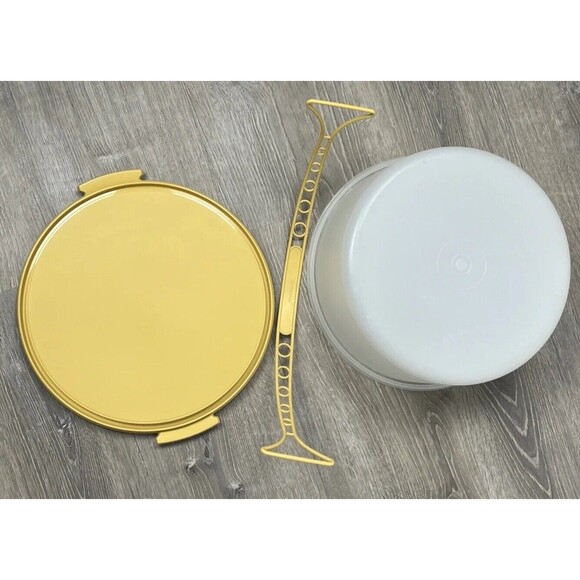 Tupperware‎ Cake Taker Carrier Bake Holder Harvest Gold Handle Lid Vintage1258-5 - Picture 3 of 6